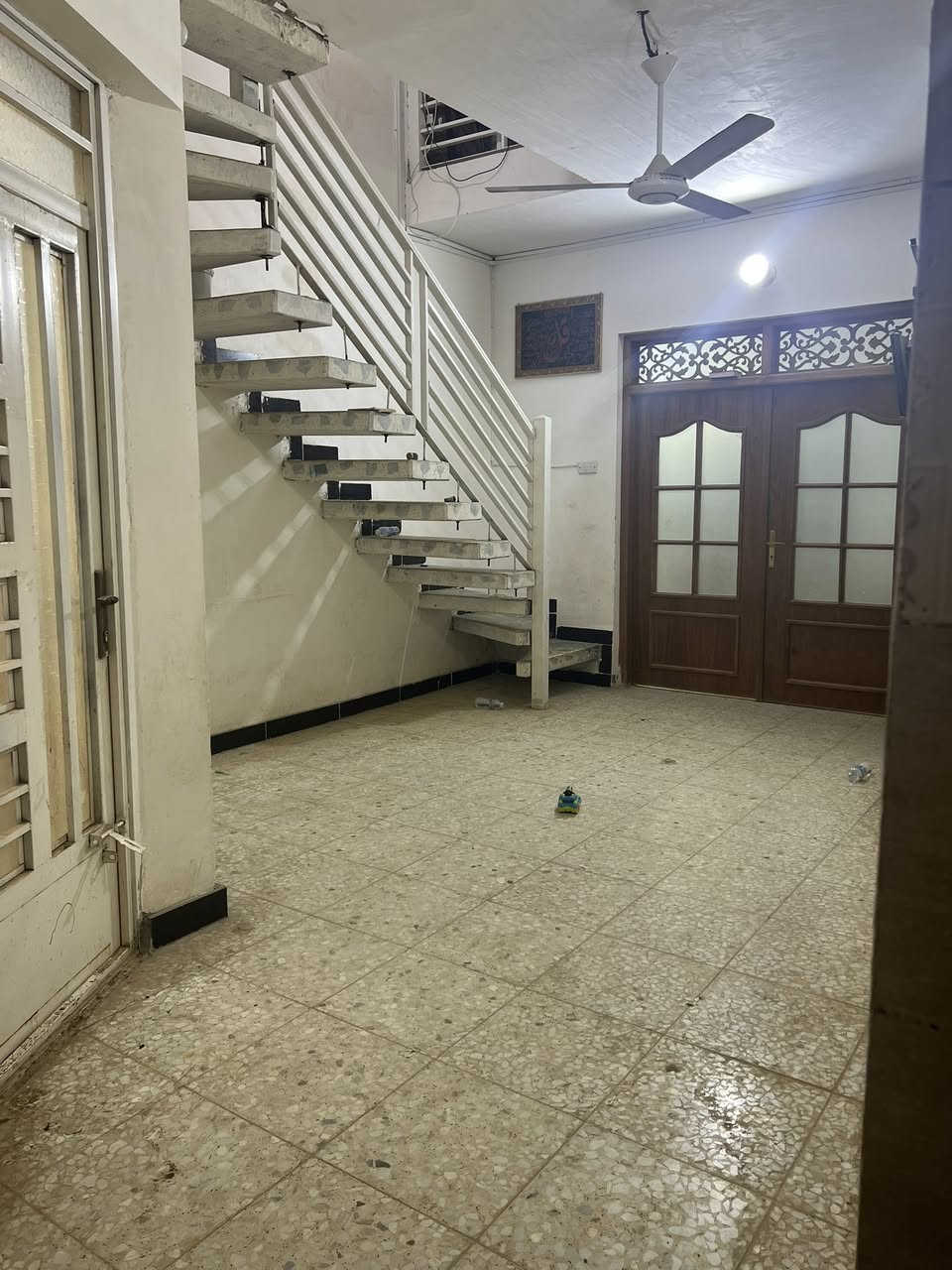 بيت زراعي للبيع سند ٢٥ الجزيره السياحيه /نزلة كميره/فرع اسواق اسماعيل. مساحه ١٤٠ م يحتوي غرفتين وهول واستقبال ومطبخ وحمامين داخلي وخارجي
للاستفسار ***********
