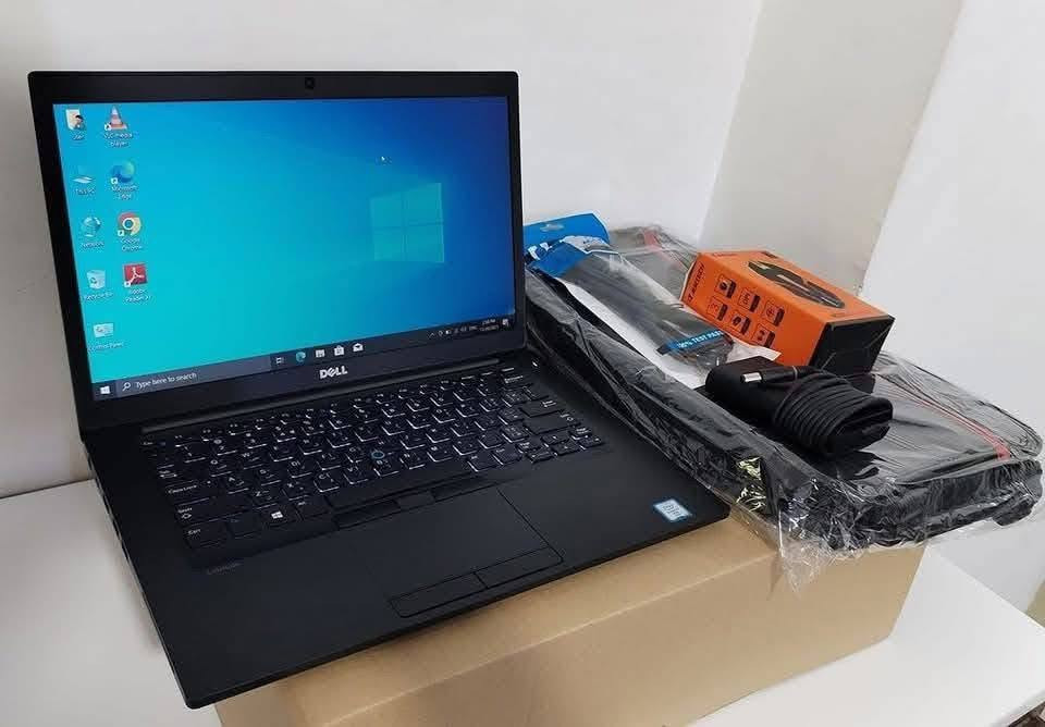 💼 لعشاق الأداء العالي والخفة في الوزن... وخصيصاً لطلاب الجامعات، 💻✨

👑 Dell Latitude - موديلات فاخرة من أجهزة الأعمال - بحالة الجديد (Open Box) 👑

✅ المعالج: 7-Intel Core i5 🚀  
✅ الرام: 8GB - قابل للترقية 🔧
✅ التخزين: SSD NVMe 256GB - X35 مضاعف للسرعة ⚡
✅ كرت الشاشة: Intel HD Graphics - مشاركة حتى 4GB 🎨
✅ الشاشة: حجم 14.1 إنش - مثالية للعمل والدراسة 👀

🔥 ميزات إضافية 🔥

✔️ بلوتوث ✅
✔️ كرت شبكة LAN ✅
✔️ وايرلس WiFi ✅
✔️ منفذ HDMI ✅
✔️ منفذ Type-C ✅
✔️ 3 مداخل USB 3.1 ✅
✔️ كاميرا ويب عالية الدقة ✅
✔️ نظام تشغيل Windows  Pro Original ✅
✔️ برامج Office 2019 ✅
✔️ الجهاز مكفول ✅

🎁 الباقة تشمل:
✔️ الشنطة ✅
✔️ ماوس ✅
✔️ رسوم التوصيل ✅
---
🔔 مواصفات ممتازة خاصة لبرامج التصميم الهندسي - IT - أمن سيبراني - وطلاب الجامعات 🔔

🛑 عرض سعر 🔥فقط 199 دينار 🔥


**إذا كنت صاحب هذا الإعلان وتريد حذفه لأي سبب، رجاءا أرسل رسالة إلى الدعم الفني**