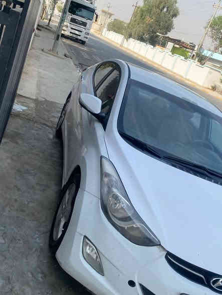 النترا خلیجی مضلع ابيض..2012  بیە اربع قطع ره ش بدون دواخل..رقم.سليمانية لحد 2029.عنوان كفري. كلار..سعر 93..معاملە.ر.م.***********
