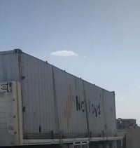 حاويه للبيع طول ١٢متر مفتوحه من فوك ٠٧٧٠٩٤٦٧٩٣٠