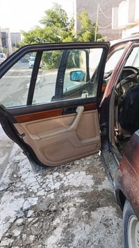 سياره اللبيع السلام عليكم سياره للبيع صدر نص عمر كير قافل عالرابع مكين...