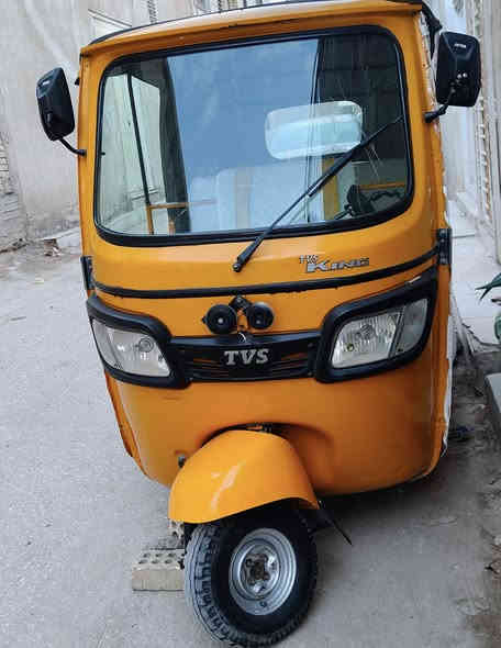 تكتك تي في اس موديل 19طالعه بل 20 محرك جديد 2024سنويه بسمي  سعر 4ملاين و500 مكاني كربلاء رقم ***********
