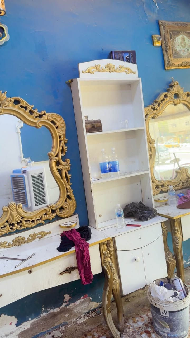 3 ميوزه 2 فاترينه سعر 150 بكان بغداد الحسينيه رقم ***********
