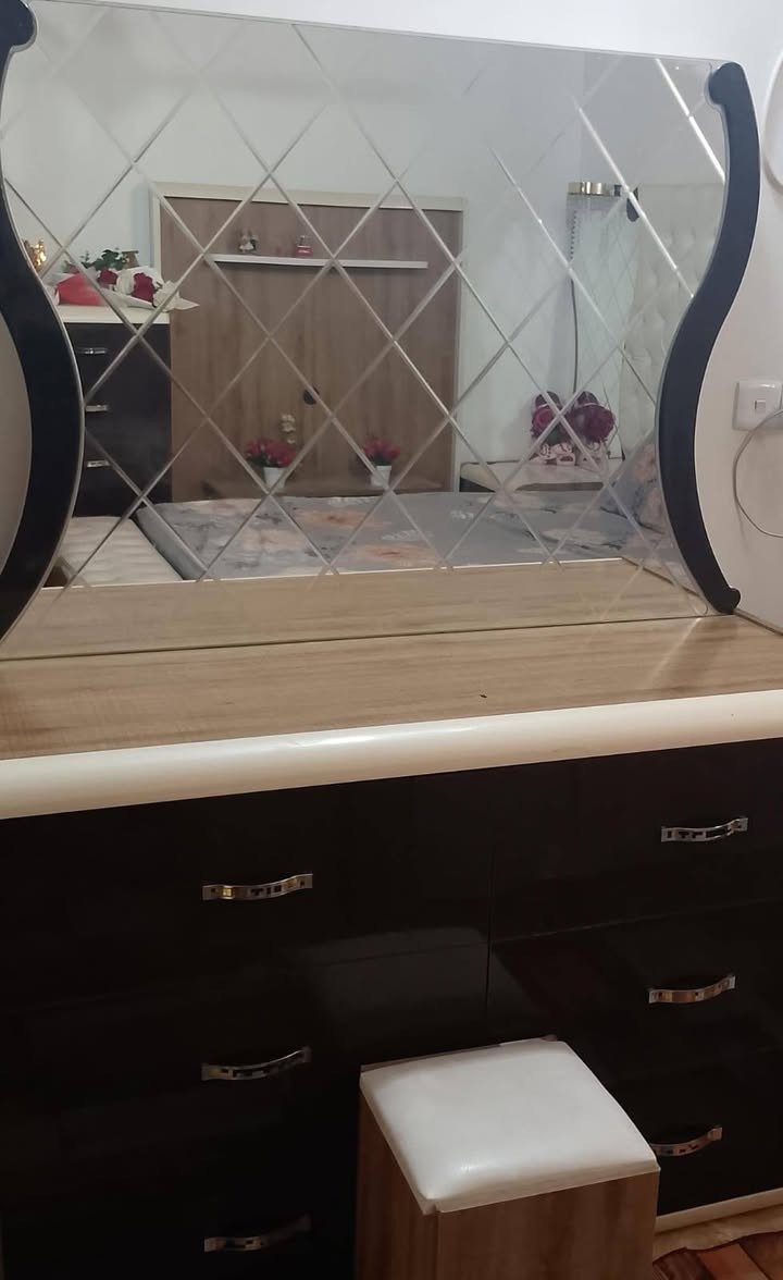 غرفه البيع تركي صاج ست قطع وياه تصال ع ***********
