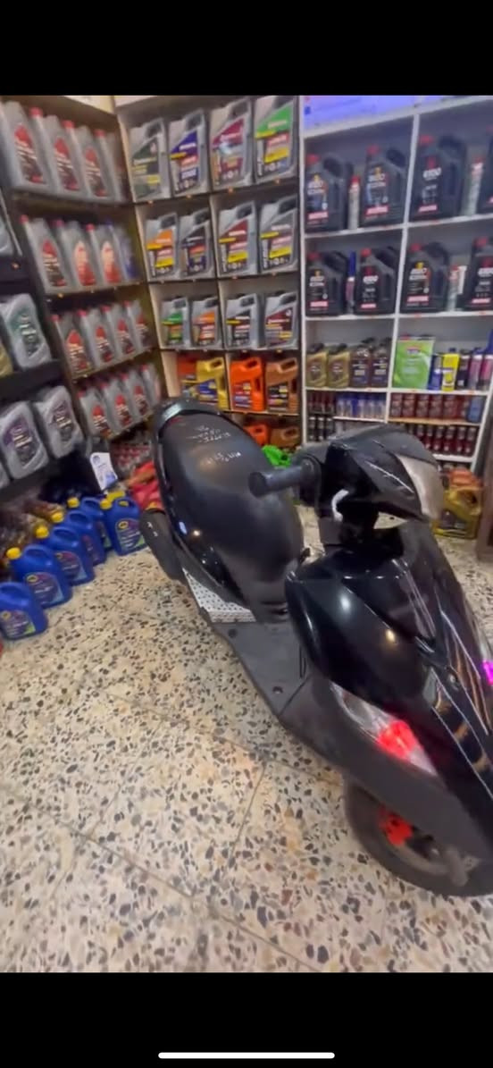 السلام عليكم درجه ثعلب 140 نضيفه جدا ختم واحد ويه مكينه سعرها 750 قفل رقمي ***********
