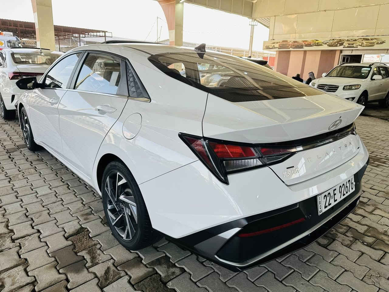 سلام عليكم 

البيع مراوس 

النترا 

موديل 24

مكفول كفال عامه 

ماشيه ٢٩

موصفاته 

بصمه 

فتحه 

جلد 

تبريد خلفي 

تحكمات 

حساس امامي وخلفي 

كامرا خلفيه 

مري شفط 

سايد بريك بصمه 

باقي موصفات معروفه 

***********
