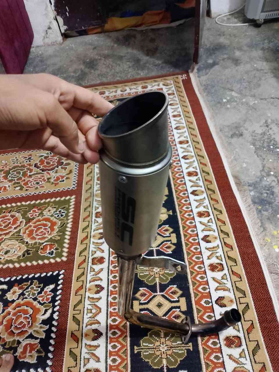 صلنصه للبيع
صوت وطكه 
صوتها رعب 😯
يعني دبابه وتمشي بل شارع 
سعر خاص رقم اتصال بي واتساب 
***********
