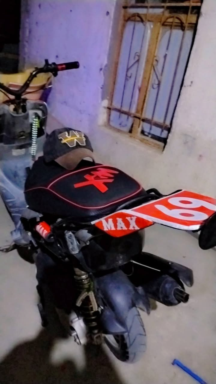 سلام عليكم دراج ماكس منغولي
دراجه شلع ومعدل مزود 55
شوفت عينك دراجه خير من لله
شغال هندر وسلف  وكهرباءيات كله شغال
دبل خلفي رياضي
لمكان ناصريه سوك شيوخ
سعر 500 وبيه مجال
متواجد بءي وقت


**إذا كنت صاحب هذا الإعلان وتريد حذفه لأي سبب، رجاءا أرسل رسالة إلى الدعم الفني**