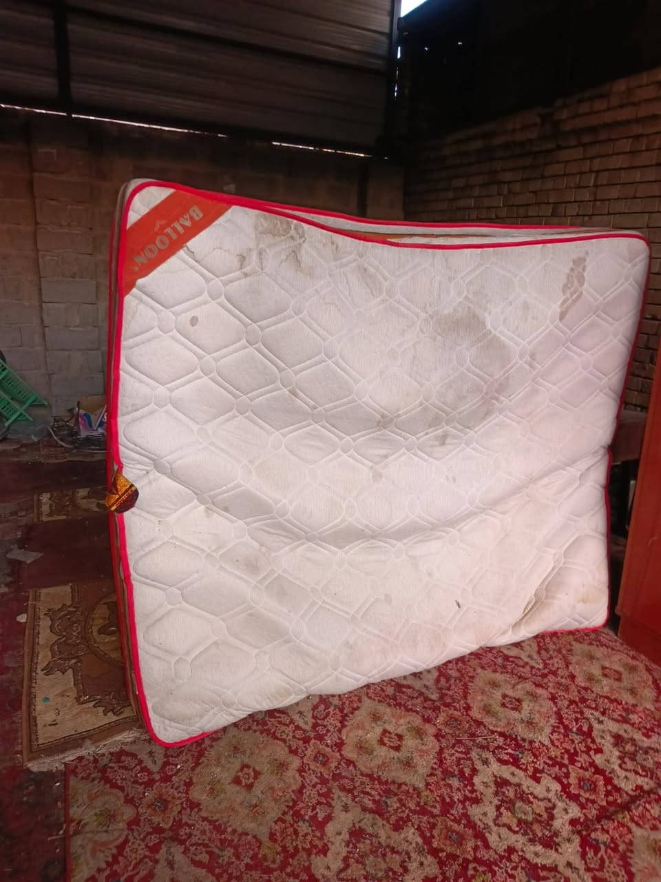 غراض لبيع المكان بغداد نهايه حي أور سبع قصور شارع ابو علي واتساب *********** اتصل وأني بخدمتكم
