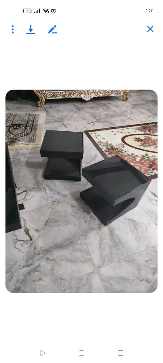 ميز مع 4طبلات ينفصلن ويدخلن منزلي عملي كلش حلو وجه زجاج قوي وخشب لون اسود السعر 100 وبيه مجال حگ الجيه المكان بغداد الشعله للتواصل ***********
