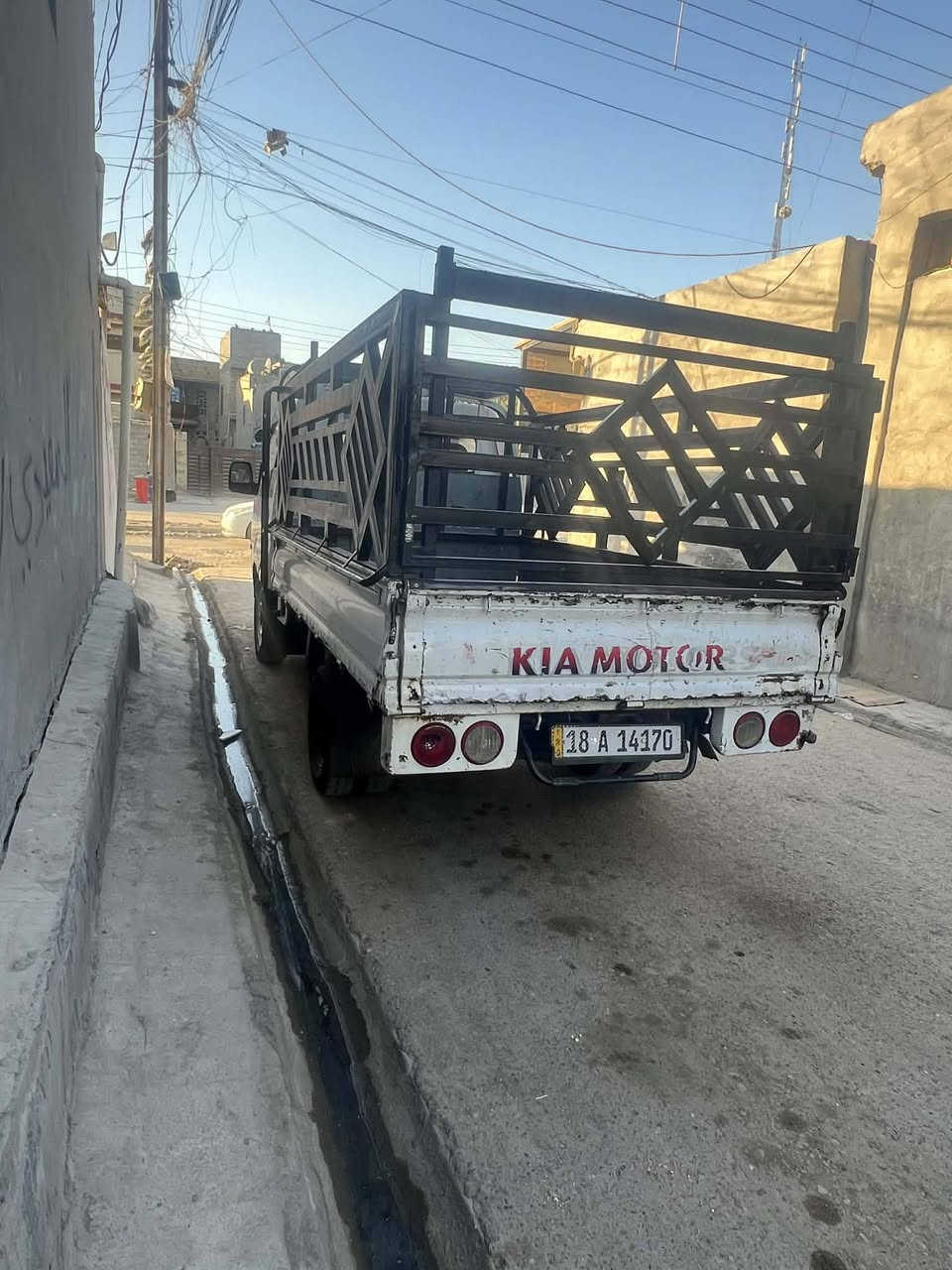 كيامح
كيا حمل 2007  بابل انكليزي السعر 80 وبيه مجال بغداد المعامل  ***********
