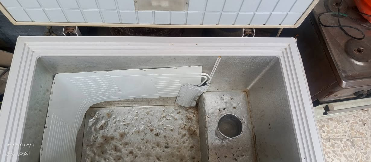 مجمدة 11 قدم نظيفة السعر 75  ..  وبيها مجال


**إذا كنت صاحب هذا الإعلان وتريد حذفه لأي سبب، رجاءا أرسل رسالة إلى الدعم الفني**