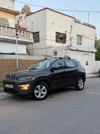 جيب كومباس 2018 لاتليود رقم بغداد دولي باسمي  بدون ايرباك حادثها جاملغ...