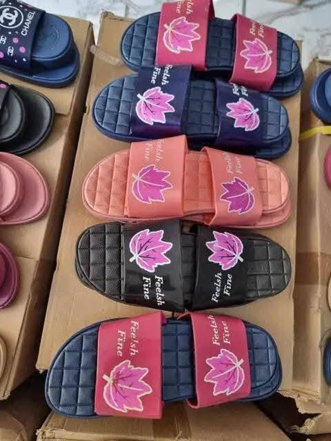 لبيع  بالجملة  فقط. 🔥 
📏 المقاسات:37-41
📦 الكارطونة/-24 حبة
💸افضل سعر فالسوق 
🚚 توصيل لكل الولايات – 💰 الدفع عند الاستلام
📞 واتساب: 0656954382


**إذا كنت صاحب هذا الإعلان وتريد حذفه لأي سبب، رجاءا أرسل رسالة إلى الدعم الفني**
