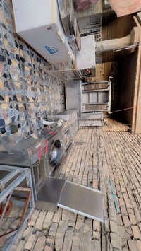 للبيع معدات مطعم   اتصل وتدلل رقم 07748585648