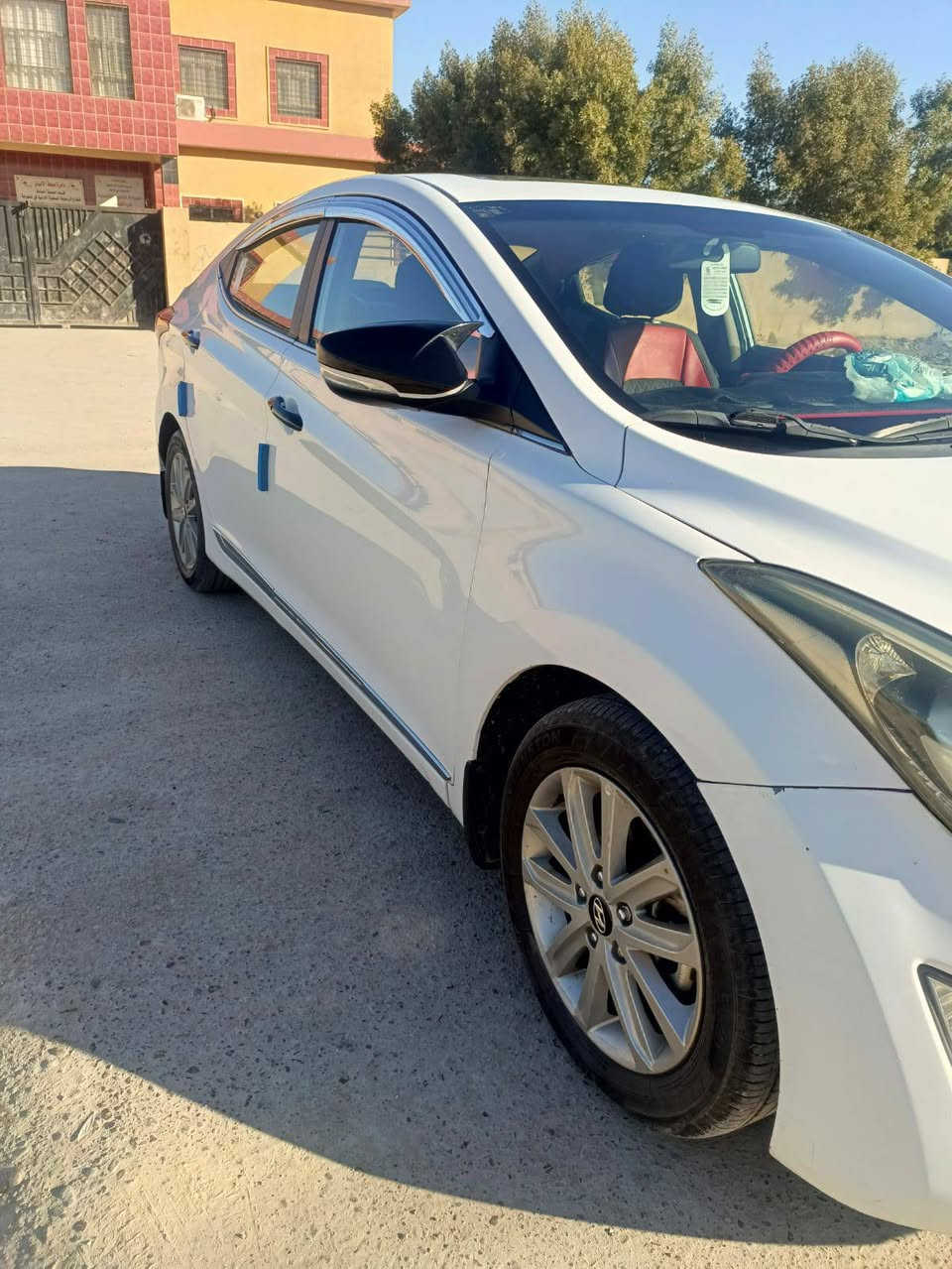 السلام عليكم / للبيع هونداي النترا وارد خليجي موديل 2016 رقم بغداد محرك 1800 نظيف گير نظيف فوول مواصفات صبغ چاملغ امامي بدون ظرر او دواخل تبريد شغال تدفئه شغاله تخم تاير السياره احلى من الصور السونار مرفق مع الصور مكان السياره الانبار فلوجه الاتصال ع الرقم  (***********) ك (***********)للبيع فقط يعني ماااراوس مكلف بالنشر  السعر   130 وبيها مجال للشراي
