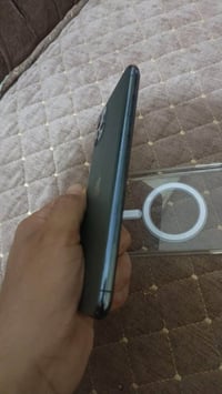 آيفون ١١ برو ماكس • ذاكرة ٢٥٦ • بطارية ٧٥
