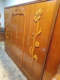غرف نوم • خشب ثقيل • توصيل الموصل