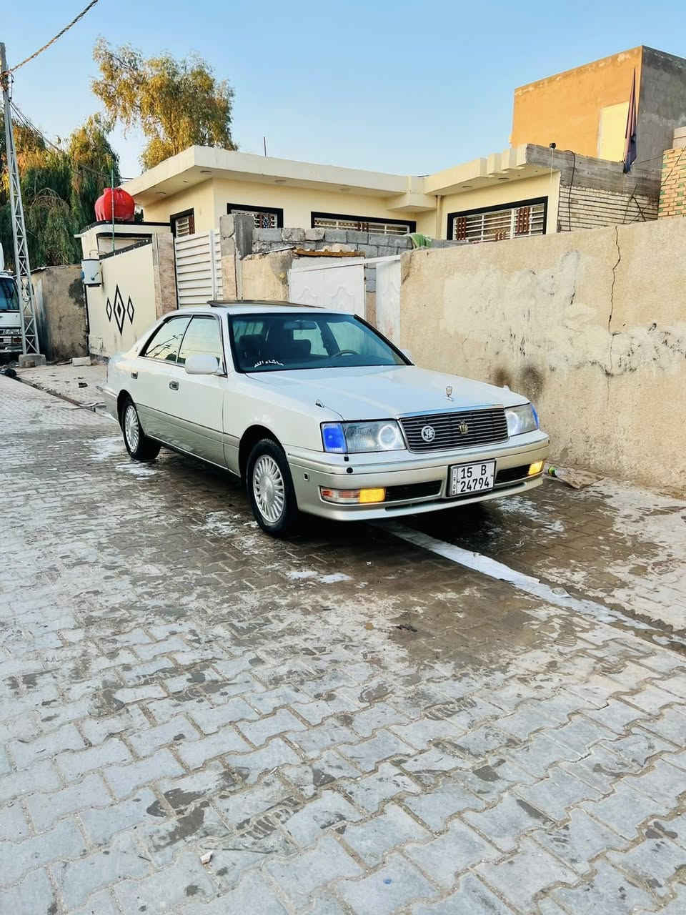 راس الثور فلات مديل 1996  كفاله كص ونقل وضربه كفاله عامه رقم انبار بسمي سنويه لل 2030مكينا 3000فيشتين تبريد ويا سويج شاصي 55برده كهربائي زنون  حداديه تخم تاير جاهزا المكان النجف الاستفسار  السعر 110 بيها مجال بسيط/***********
