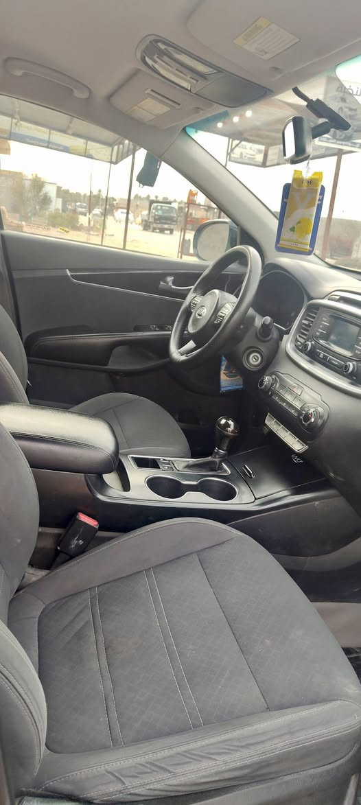 سيرنتو 2016 وارد امريكي اربعه سلندر 5 راكب رقم بغداد باسمي تحويل مباشر مكان السماوة ضربها بنيد مبدل فقط سياره جاهز محرك كير تبريد حداديه تخم تاير جديد .
السعر اتصال ***********
