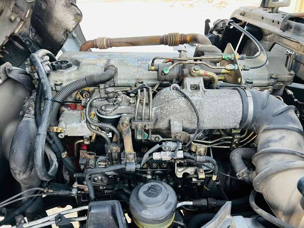 اللهم صل ع محمد وآل محمد 👍🇮🇶🇮🇶
هينو انكر ابو الشفه  كابسه نفايات كبسه 10 مكعب 
مكينه 6 سلندر بم ونوزل دخول جديد 
 معرض النصر / قضاء النصر / ذي قار 
***********
***********
