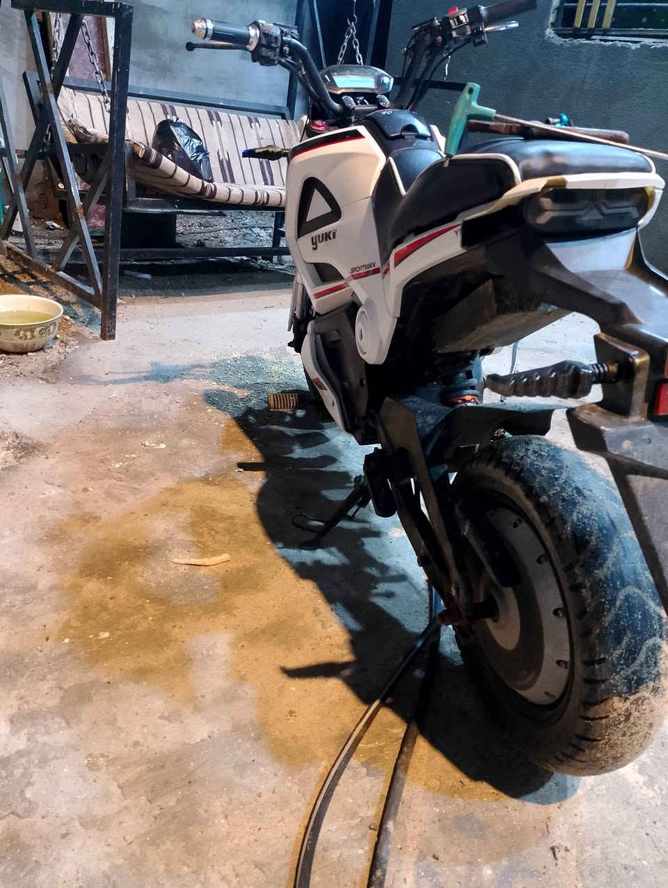 دراجه بطح شحن البيع مكاني البصرة دراجه اي نقص مابيها الشحنه الوحده 80كيلو سعر 950 شلعته حلوه او بطناش بيه رقمي وتساب ***********
