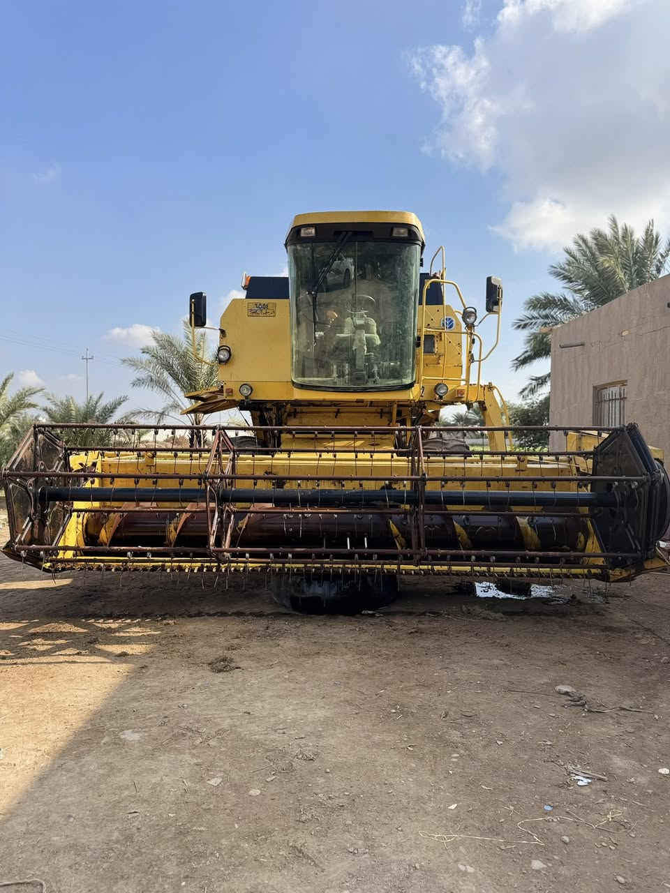 للبيع حاصوده موديل 2002 جاهز لشغل بعده جديده مديومه ادامه عامه ‭0781 327 0286‬.    ‭0774 072 1135‬. خمسه بلم
