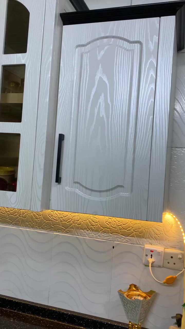 السلام عليكم
كاونتر من الداخل المنيوم والخارج pdf 

نظيف  جدا جدا  ومتانه فول مثل ما موضح بالفيديو 

ماخذته من شركة الاعتماد غنيه عن التعريف 

السعر خاص


**إذا كنت صاحب هذا الإعلان وتريد حذفه لأي سبب، رجاءا أرسل رسالة إلى الدعم الفني**