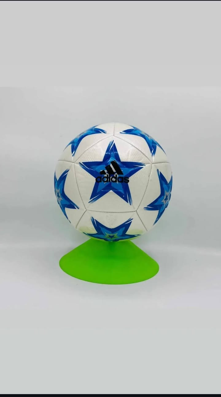 متوفر كرات باكستانيه الصنع خياط و تجي وتر بروف كلش راقيه سعر القطعه ب ١٢ الف و توصيل لكل محافظات العراق ب 5 الاف للحجز والاستفسار التواصل مع الرقم *********** واتساب أو مراسلة الصفحة
