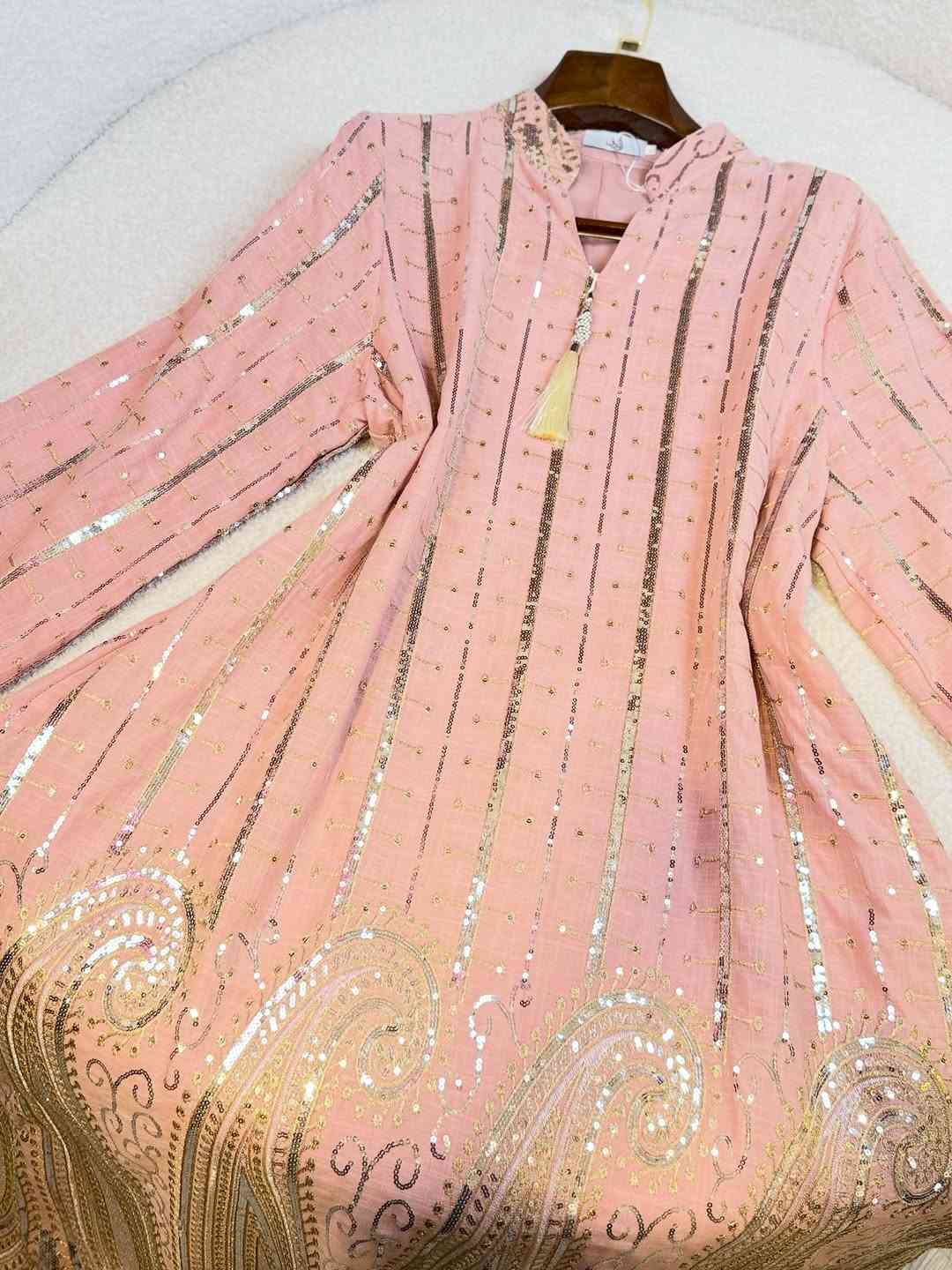 الــسعر35الــف✨🤎
القياسات(L,xl,2x)

للحجز و الاستفسار التواصل على الأرقام واتس اب 

***********
***********
***********
***********

توصيل بغداد  5000
توصيل محافظات  5000
