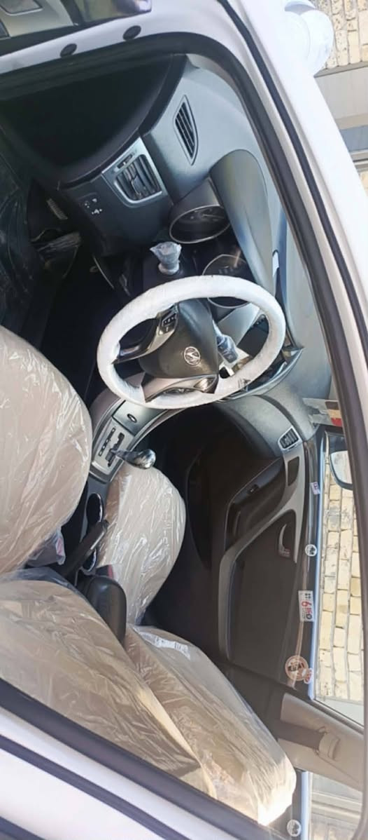 سلام عليكم النترا للبيع موديل 13كفاله عامه
كير مكينه  حداده تخم تأير تبريد شغال 
السنويه لل27بسمنه السياره رقم مثنى 
مكان السياره المثنى مركز المدينه
بيه صبغ شالع بالغسل مثل ما واضح بالصوره 
اي ستفسار ***********اتصل وبيك 
خير ودلل السعر خاص  غير متواجد بالفيس
