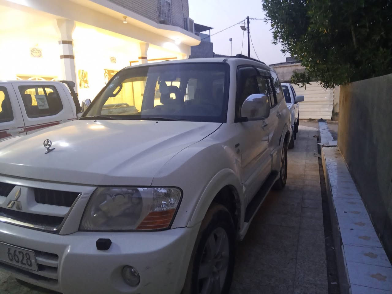 سلام عليكم 
سياره باجيرو 
سياره مكينه بطه 3000
مديل 2006
سياره كامله 
تبريد +ددفئه شغال
تصال *********** 
العنوان بصره قضاء المدينه
