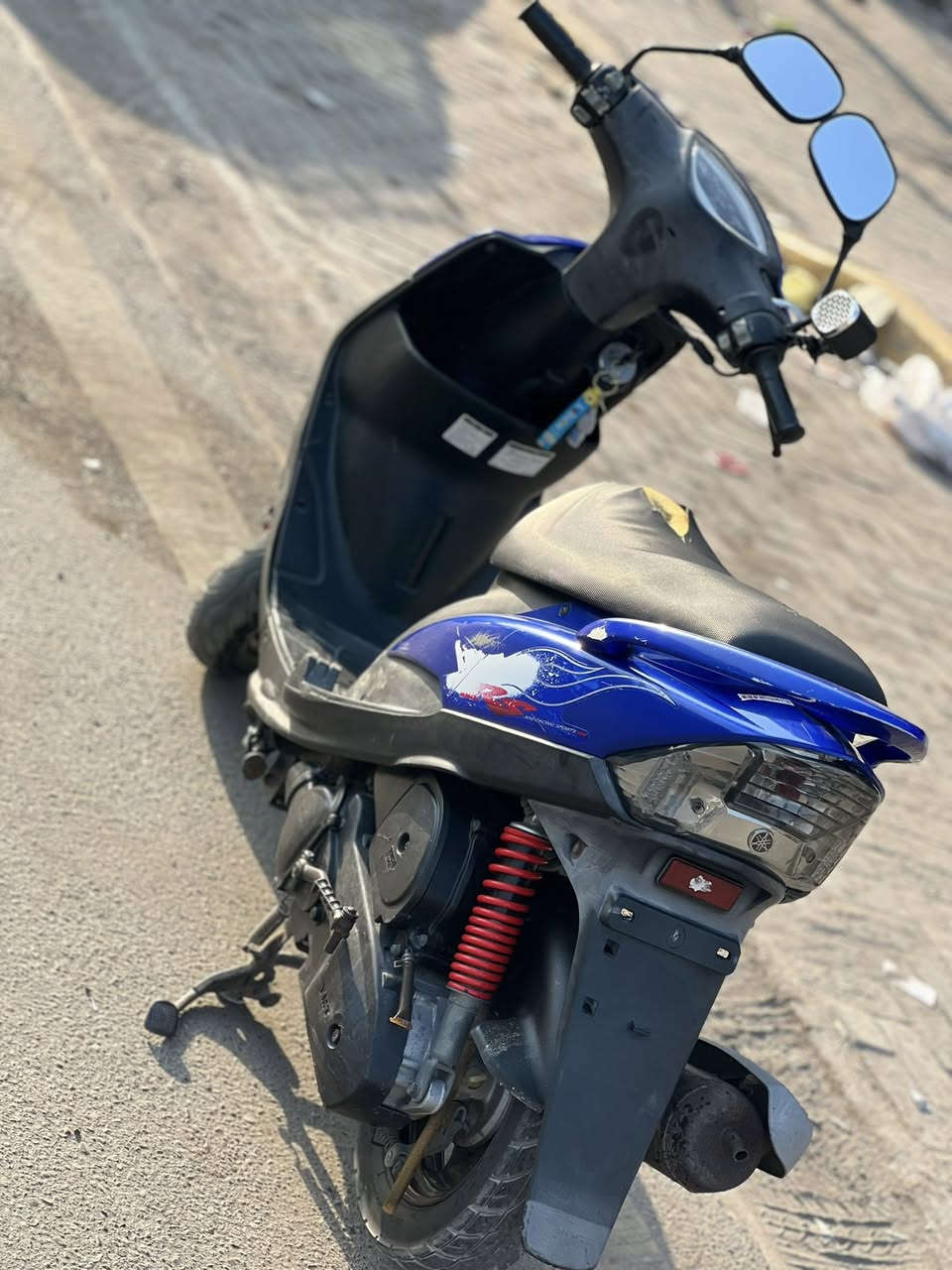 السلام عليكم ماكس عدله للبيع الدراجه رمبه صارله شهر طالعه خير من الله الدراجه شلعه تفلش الكاع معدل روح شكد متريد مكينه خرسه خير من الله الدراجه مال جناي بس احتاجيت واريد ابيع شرط الدراجه تاخذه تترحملي عليها وياها سستم صوت العنوان بغداد حي الجهاد *********** واتساب فقط
