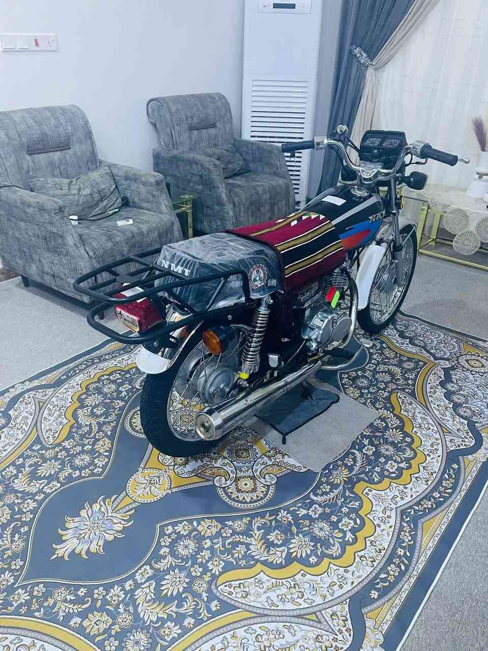 دراجه للبيع تعمير شلامجه كامله مديل ٢٥  وشاصي سكنر ٢٤ لدراجه مكفوله من كلشي مكاني شطره سعر ٨٠٠وبيه مجال ***********
