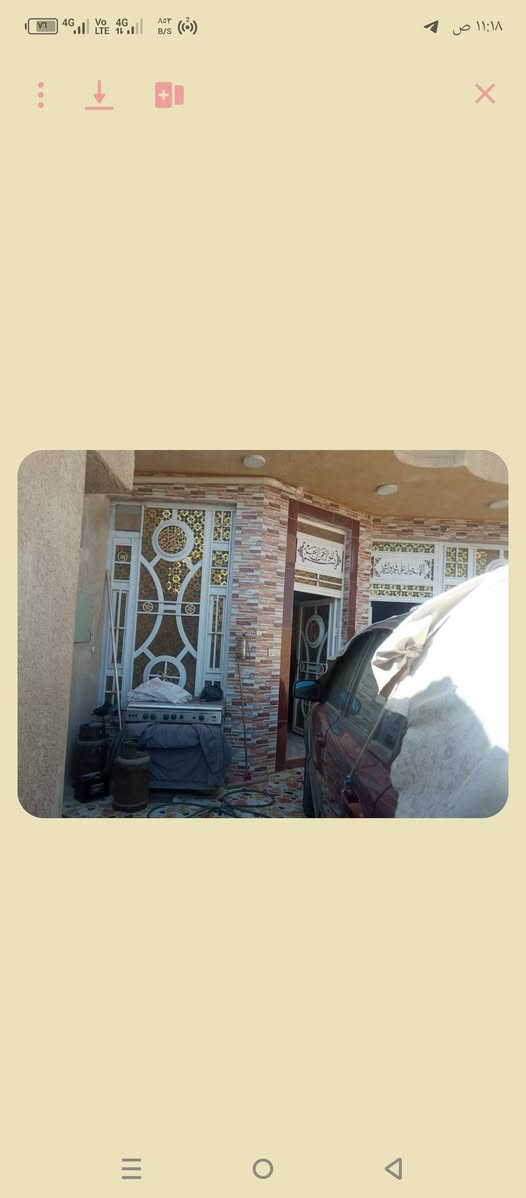 السلام عليكم بيت مساحة 200متر غرفتين وصاله ومطبخ واستقبال نزلت بيت ياسر خليفه البيت قريب ع شارع اليوده السعر61وبي مجال ***********
