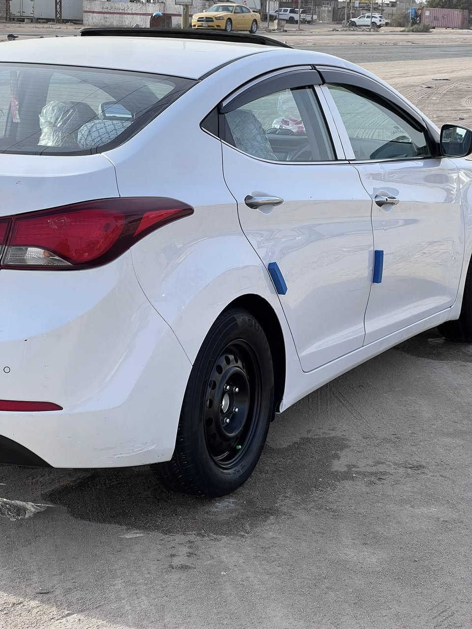 السلام عليكم النتره  خليجي البيع 15 السياره فول 1-1 الأخير مكينه 1800مامفتوحه شرط السياره بيهه جاملغ مبدل وجاملغ بي صبغ فقط بسم شريكه السياره ماشيه 171  /*********** مكان السياره بصره هارثه
