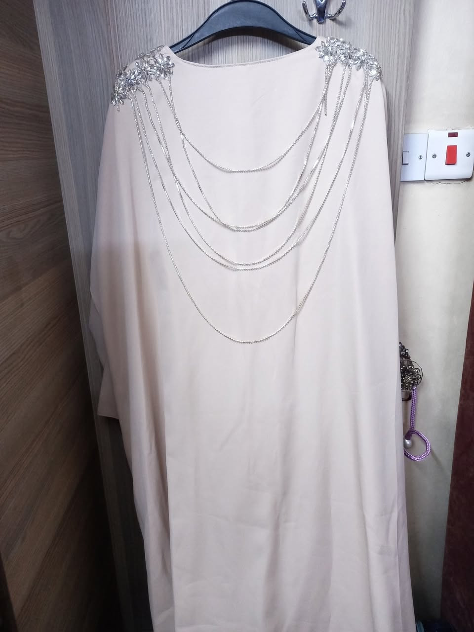 للبيع اثنينهم 
الفستان قياس ٤٢ ب٢٥ والبشت الكامل البيجي قياس ٤٤ ب٤٠ مملبوس أبد


**إذا كنت صاحب هذا الإعلان وتريد حذفه لأي سبب، رجاءا أرسل رسالة إلى الدعم الفني**