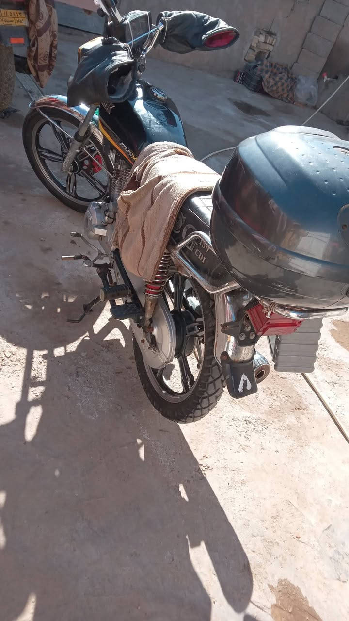 سلام عليكم مديل22 سلف كهربائيات كلها شغاله
اوراق سكنر 425وبيها مجال 
***********
مكان بغداد حسينيه
