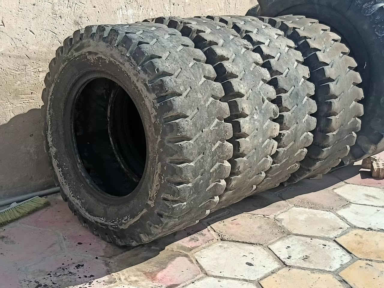 تخم تاير حجم 15 5 25 صناعتهن هندي ينشدن جوبلس نضاف الستفسار عله الرقم ***********📞***********
