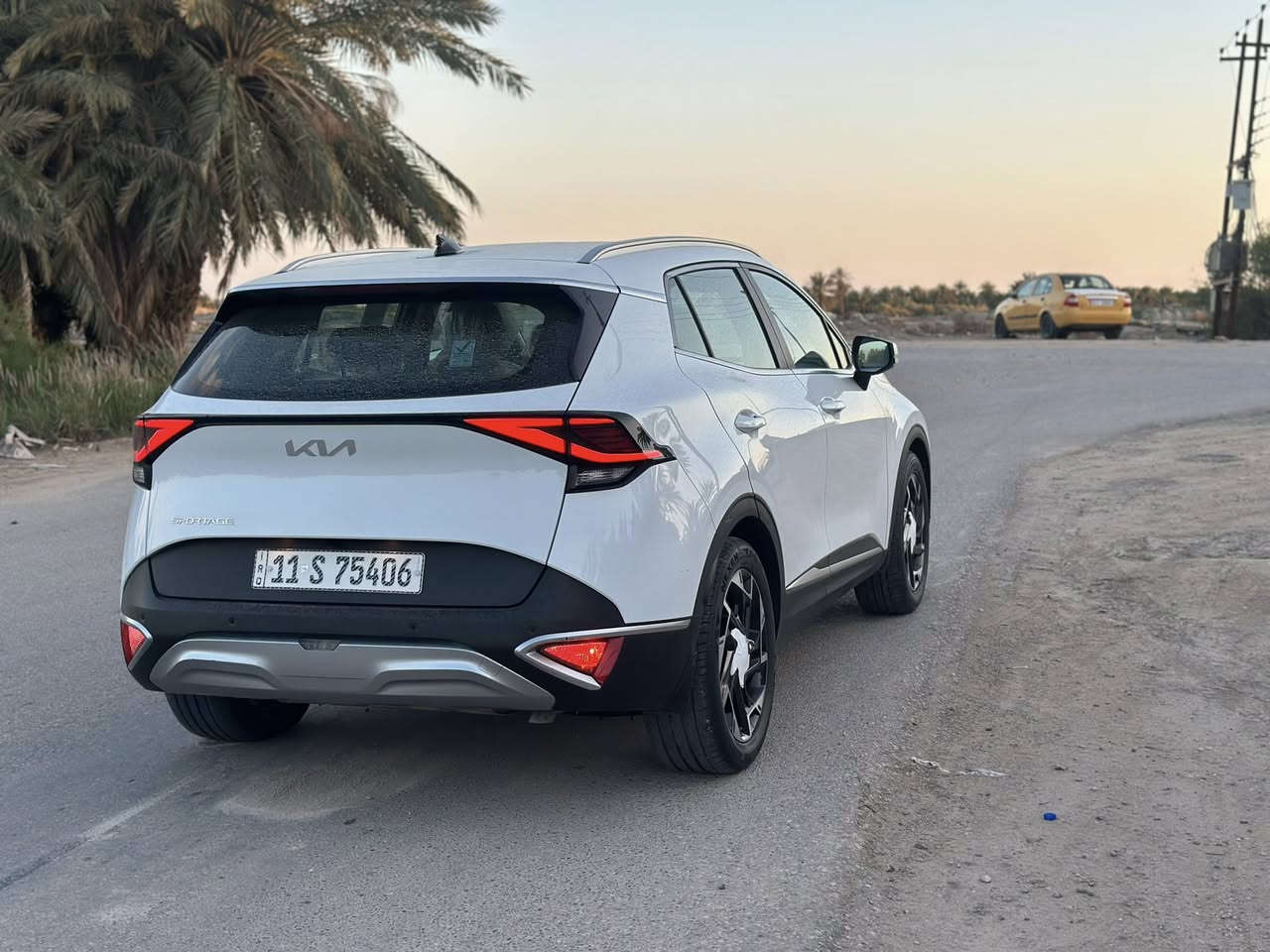 سلام عليكم 
كيا سبورتج 2023 خليجي ضمان الشركة الدوليه ماشيه 58 الف رقم بغداد الجديد بسمي سياره كفاله عامه مكان السياره سماوه المركز ***********
