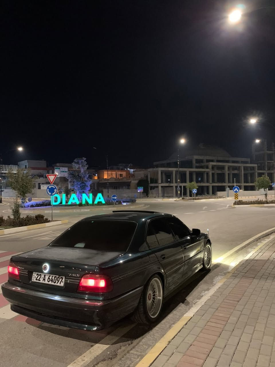 كاسحة موديل 2000 …. 728 دبل جيتال مصبوغة عام بدون حادث تبريد تادفئة شغال على البلاد صندوك شفط بردة كهرباء سيارة نضيفة كير ومكينة شرط كشنات هيتر ويالة البينة سعر سيارة 105 لل اتصال *********** مكان السيارة باربيل
