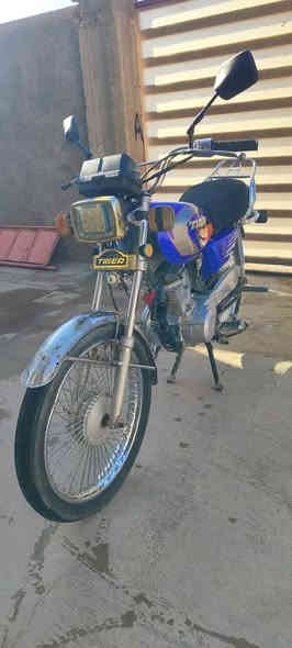 السلام عليكم 
سيفان 21 للبيع 4 كير
شغال كامل بي دبلات الاماميه تعبانه
 ويرهم مراوس حسب القناعه 
سعره 350 مكان حصيبه ***********
