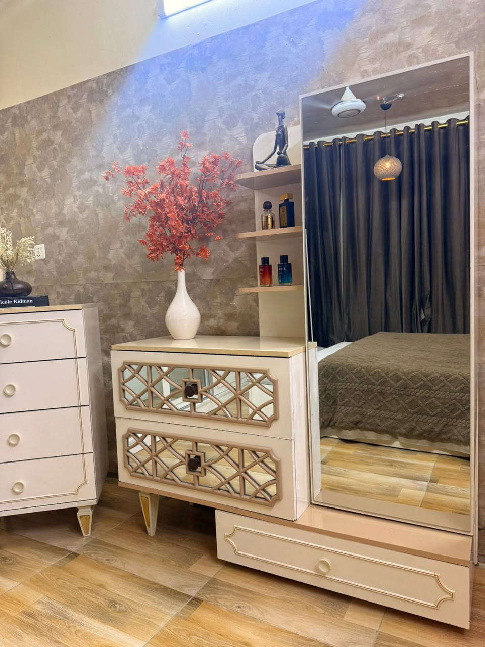 غرفه تركيه 8  قطع سرير مخزن نظيفه جداا سعر 850 بغداد


**إذا كنت صاحب هذا الإعلان وتريد حذفه لأي سبب، رجاءا أرسل رسالة إلى الدعم الفني**