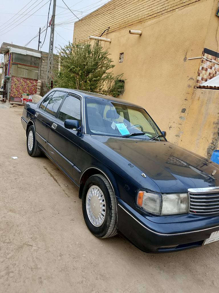 ارنب كراون للبيع موديل 1994سيارة باسمي السنوية تنتهي 28/4/2026 السيارة جاهزة كلشي شغال بس التبريد عاطل ينزل من سعرها ورقتين سعرها 70 ورقة وبيه مجال قليل عنواني القرنه بني منصور قرب الأمام احمد بن علي *********** بغداد, العراق
