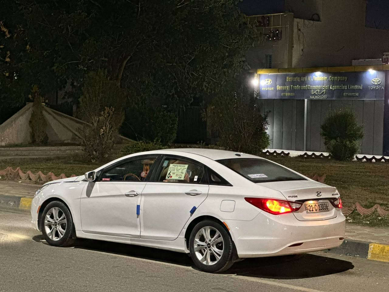 السلام عليكم .. سوناتا خليجي فول مواصفات 
موديل 2012
ماشيا 159 حقيقي
محرك 2400 دووش بشرط
رقم سليمانية جديد + هزة جديدة سنوية جديدة 
گير شرط
بصمه تشغيل
شفتات ستيرن
تبريد قطعتين
تحكم ستيرن 
داخل لونين
مرايات شفط
اشارة مري
شاشه كامره
منظومة زنون
تخم تاير جديد شرط
صدر امامي خلفي جديد
تشغيل عن بعد
السيارة وضع بلاد 
اي نقص ماكو
الصبغ قطعتين اثر شخط 
بدون دواخل او فتح شرط
السعر /  112
العنوان تكريت 
للأتصال / *********** تكريت, صلاح الدين
