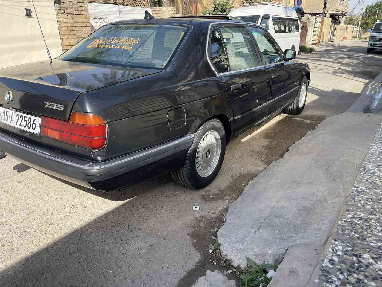 السلام عليكم 
بيم موديل 1991
رقم انبار الدولي
بسمي 
سياره جاهزه 
كير مكينه تبريد صدر تخم تاير كهرباعيات كلهه جاهزه سليت طكتين 
السعر 50 وبي مجال 
مكان السياره بغداد الزعفرانيه 
رقم ***********
