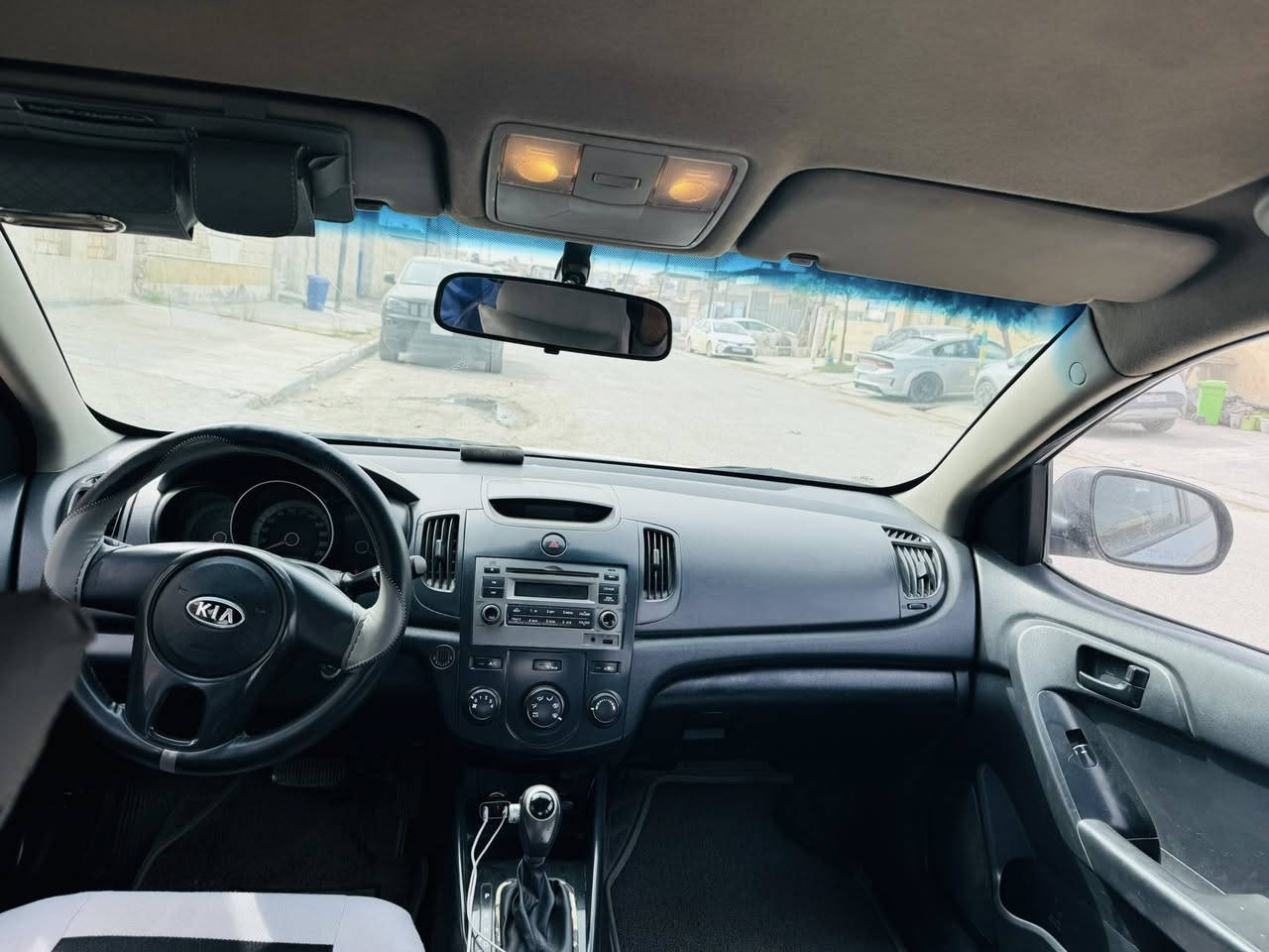 السلام عليكم 
للبيع كيا سيراتو موديل 2013 رقم اربيل سيارة باسمي رقم الدولي سنوية مجددة 
بيها جاملغ صبغ وبيها حوض الاسبير تعمير شوية باقي السيارة مكفولة جديدة ومحرك بي تبخير حداديةتخم تاير تبريد تدفئة 
عنوان السيارةبغداد البلديات السيارة معروضة 85 وبيها مجال حك الجية
 ***********
