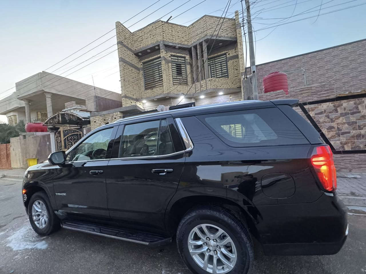 سلام عليكم سياره البيع
موديل 2024
فئهLS
السياره كفاله عام 
ومغلفه PPf
والسياره ما ماشيه اهوي 
والسعر 490وبيه مجال الشراي العنوان البصره حي المهندسين 
رقم الهاتف ***********
