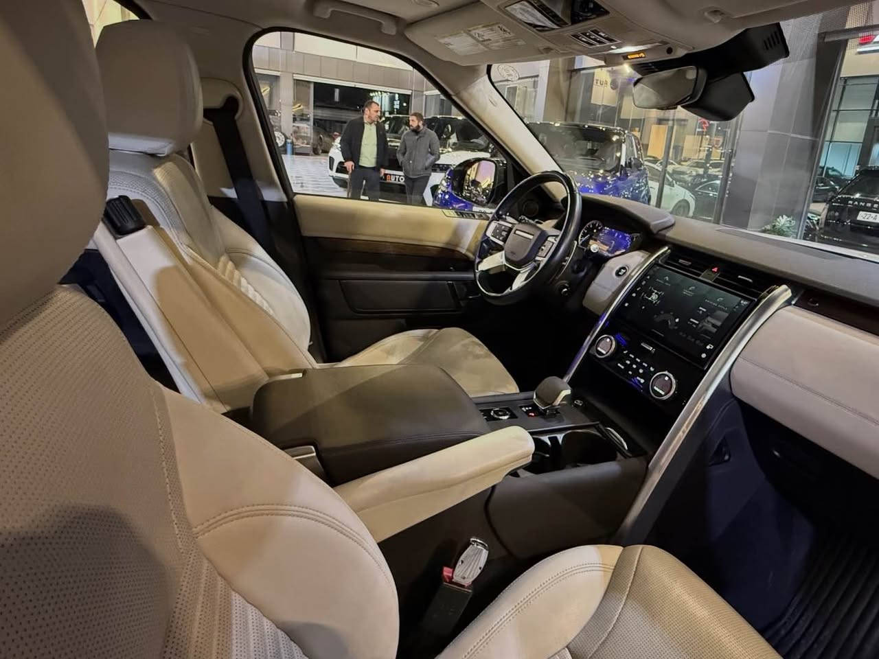 ‏⁨ ⁨ ⁨ ⁨ ⁨ ⁨ ‎كوردى / عربي
‎درووستکراوی :Land Rover
‎مۆدێل: Descovre
‎ساڵ :2024
‎بزوێنەر :V4 torbo
‏‎بگۆری بزوێنه‌ر : AUTOMATIC
‏‎سوتەمەنی : بنزين
‏‎دۆخ :ئەمریکی
‎ماوەی رۆشتوو : ٢٤ميل
‏‎ـــــــــــــــــــــــــــــــــــــــــــــ
‎النوع : Land Rover
‎الموديل Descovere
‎سنة الصنع : 2023
‎المحرك : V4 Torbo
‏‎ناقل الحركة : AUTOMATIC
‏‎نوع الوقود : بنزين
‏‎الحالة :ئەمریکی
‎عدد الأميال :٢٤ميل
‌‌‌‏ Zauto
‏‌‌‌‌‌‌‎📱 للاستفسار يسعدنا تواصلكم معنا على الأرقام التالية
‏‌‌‌‌‌‌‎📱بۆ زانیاریی زیاتر خۆشحال دەبین بە پەیوەندیتان بە ژمارەکانی
***********
***********⁩⁩⁩⁩ أربيل, العراق
