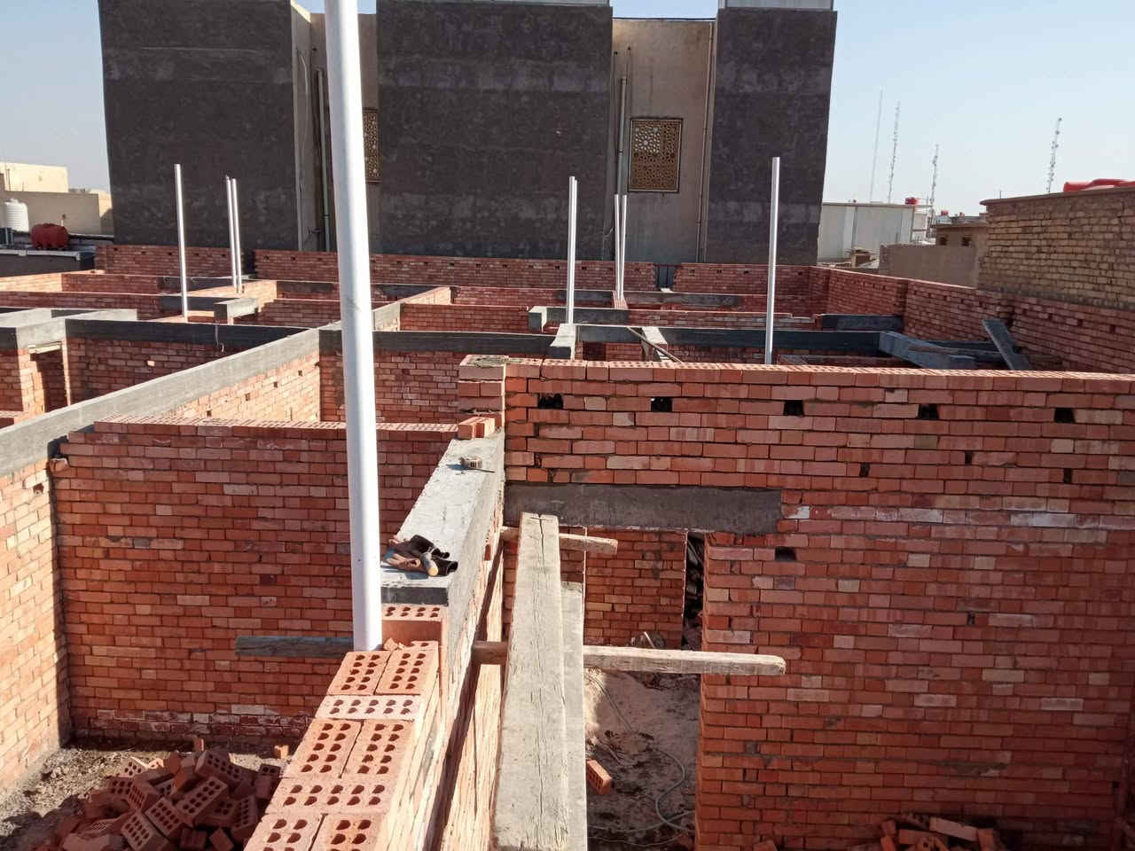 خلفه بنا متفرغ حاليا ناخذ ع الدبل وعالمتر وقطعي ***********
